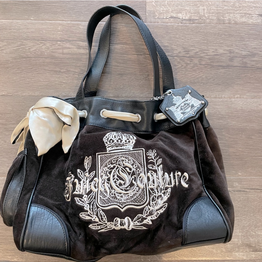Vintage Pre-loved Juicy Couture Daydreamer Velour Handbag in Black